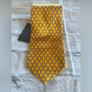 Daniel CREMIEUX Yellow Geometric NWT Neck Tie 60”